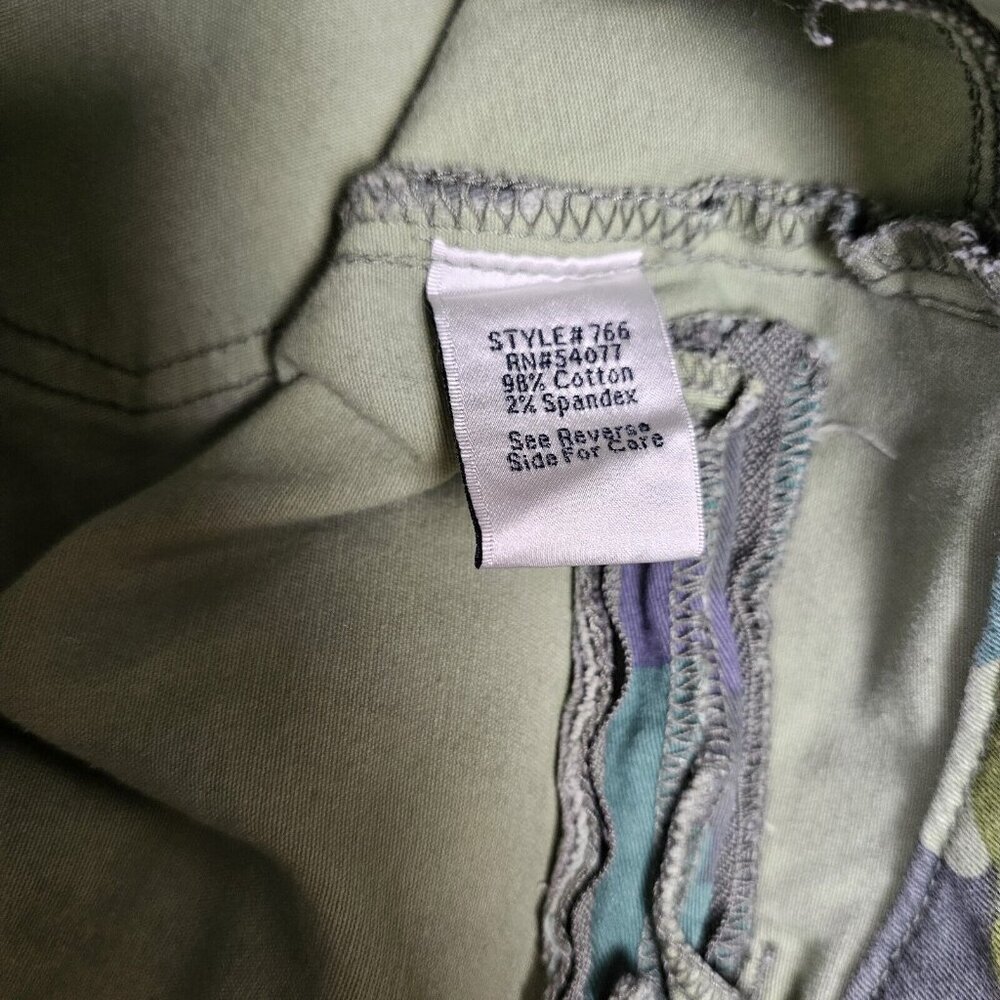 CAbi Jeans Women's Size 2 Camo Green Skinny Ankle Zippers Military Outdoors - Picture 11 of 15